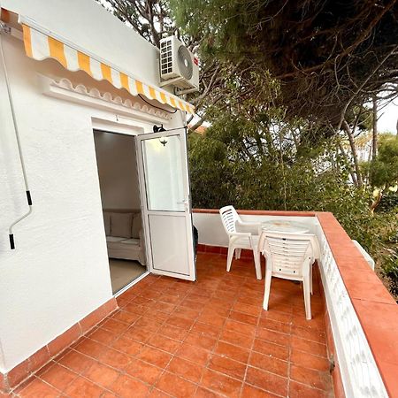 Nuevos Apartamentos Frente Al Mar Y A La Playa Castelldefels Zewnętrze zdjęcie