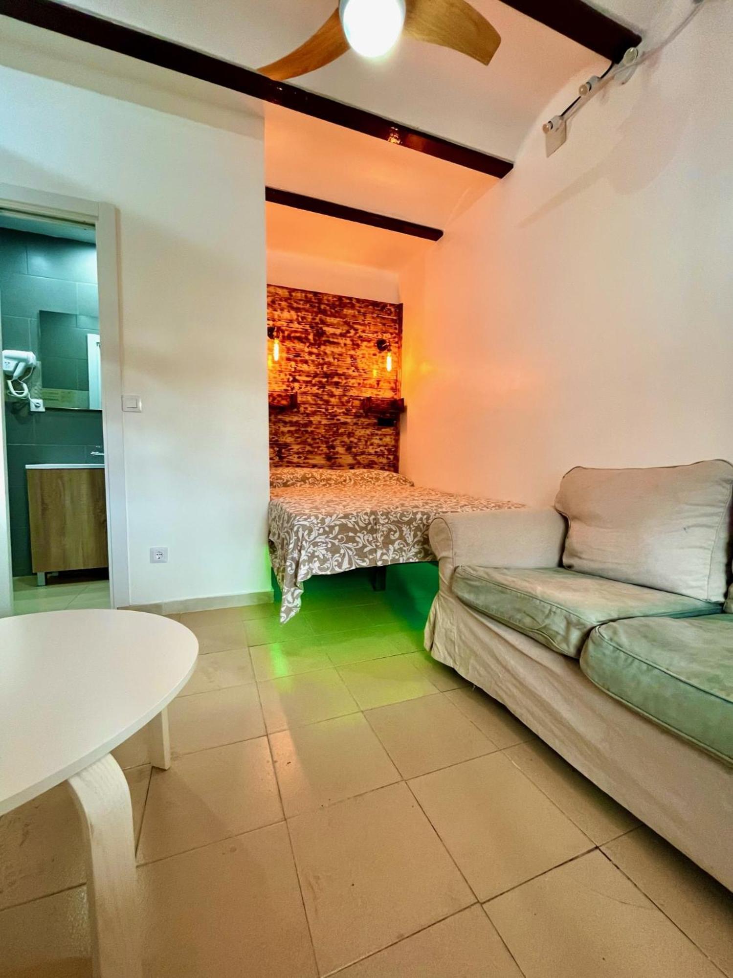 Nuevos Apartamentos Frente Al Mar Y A La Playa Castelldefels Zewnętrze zdjęcie